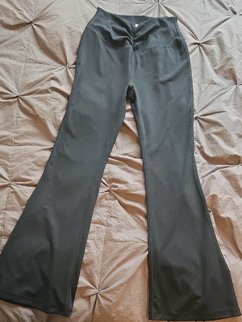 Yogalicious Black Flare Boot-Cut Yoga Pants with Ruched Waist